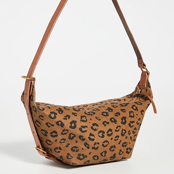 Madewell The Canvas Sling Bag in Leopard Love - Picture 4 of 10